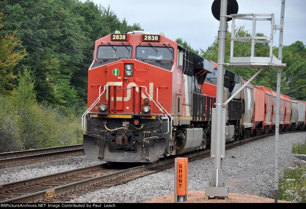 Paused eastbound unit potash train